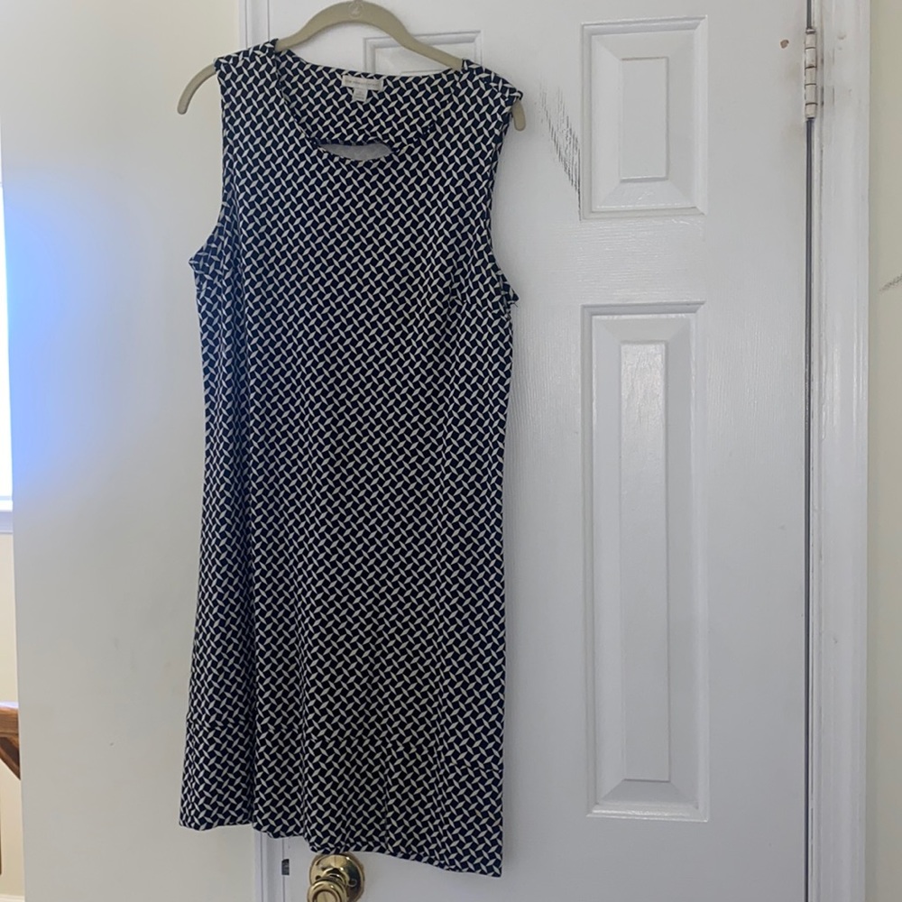 100% cotton dress size medium perfect dress for summer!